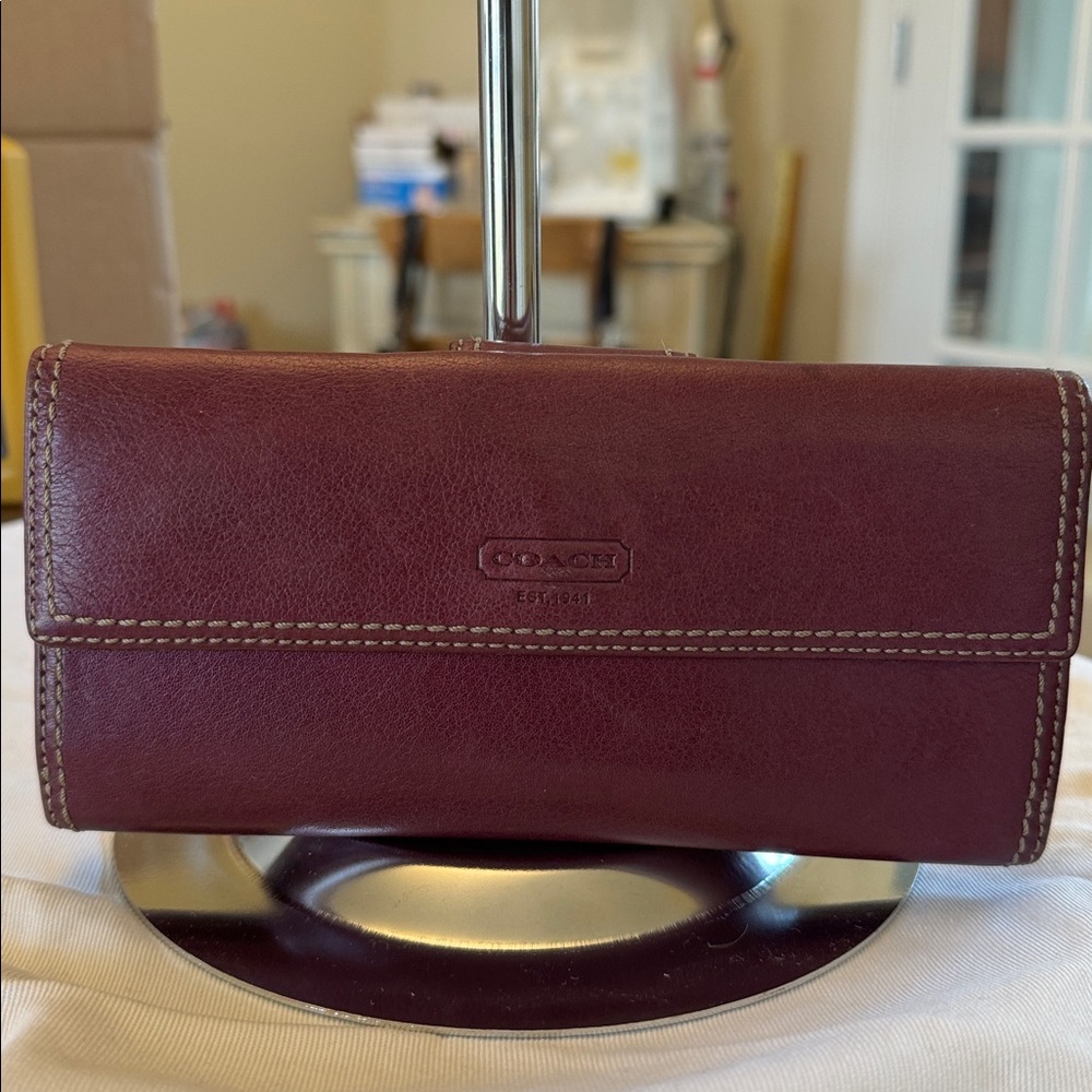 Coach vintage Hampton turnlock wallet in plum & pink  leather, brass hardware - Picture 3 of 15